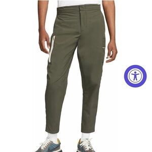 NWT Nike Sportswear Utility Pants Olive Green pockets